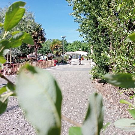 Camping Les Mancellieres Avrillé Exterior foto